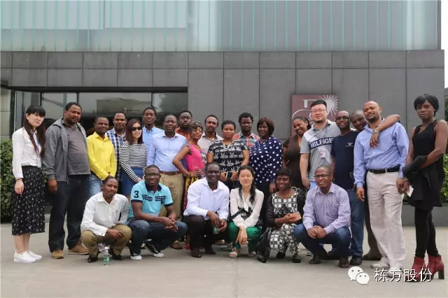 “對中國美妝產(chǎn)品的信心來自棟方！”——中山大學IMPA國際代表團蒞臨棟方股份參觀研討